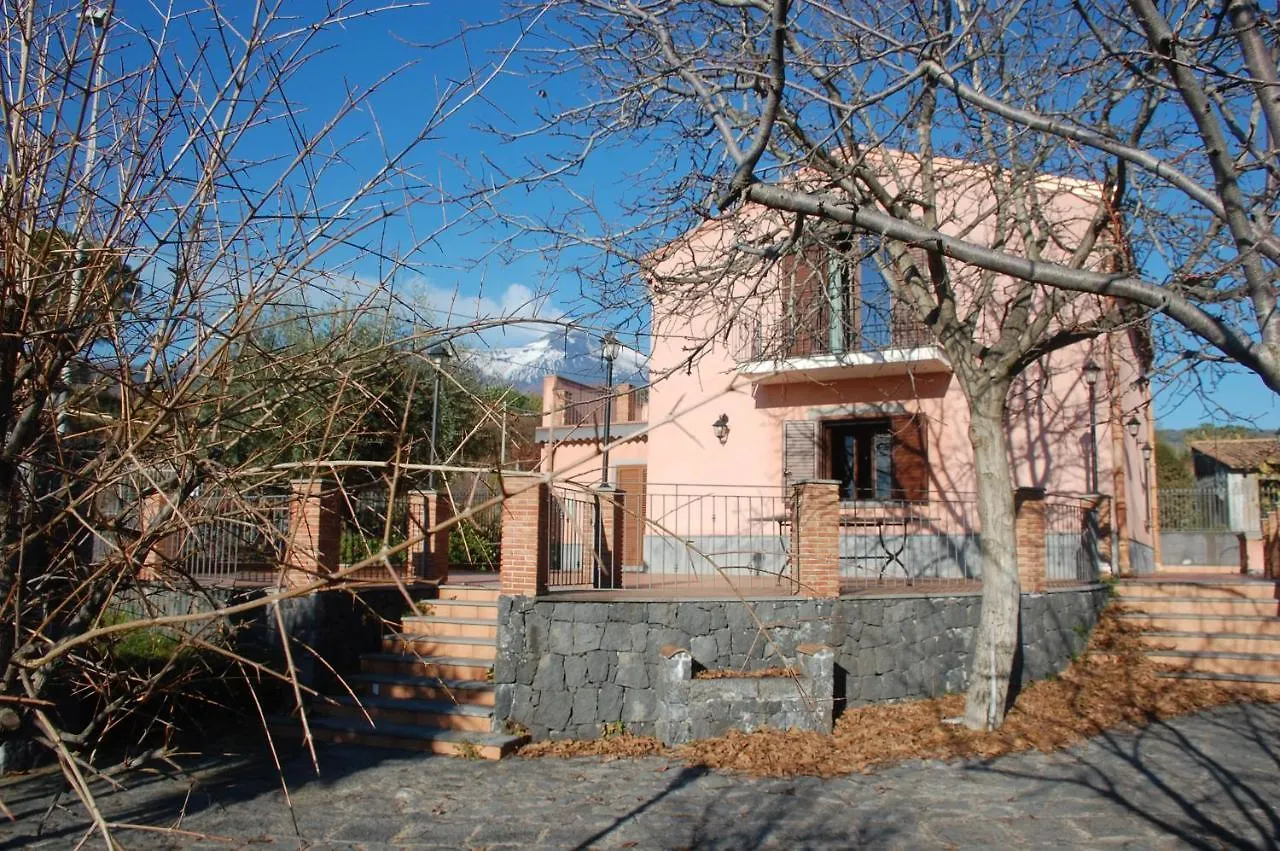 Casa Farlazzo Bed & Breakfast Zafferana Etnea 0*,  Italy